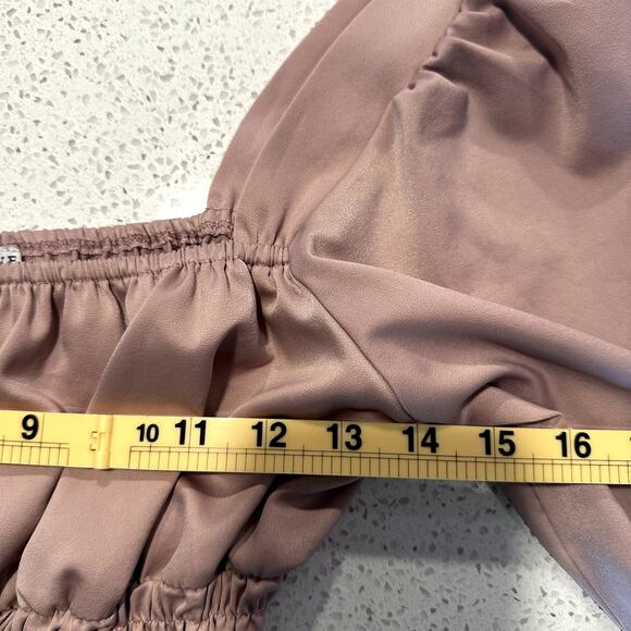 HYFVE Off Shoulder Smocked Blouse Size L Dusty Rose Peasant Boho Chic Brunch - Picture 5 of 6